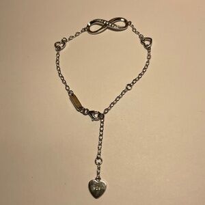 Billie Bijoux Sterling Silver Infinity Pendant Anklet. 8.25 inches long